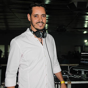 DJ badalado da city, Rodrigo Marques cumpre agenda fora de Primavera neste verão