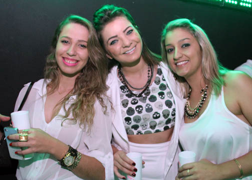 circuito chic, Carlize Mastella, Isabella Vasques, Vanessa Caroline, Kaloa Club, White Party