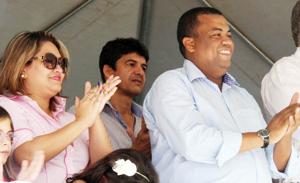 circuito chic, Aniversário Primavera do Leste 27 Anos, Erika Pascoal, Estaniel Pascoal, Josafá