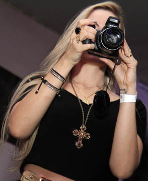 circuito chic, Ariana Assunção, Dextersz