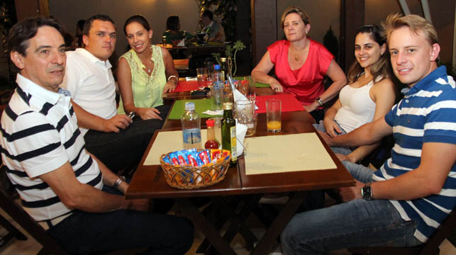 FOTO BRUNO FERREIRA circuito chic; Restaurante Familia Motta; Francieli Bortolin; Octhávio Augusto Nardes; Gilberto Bortolin