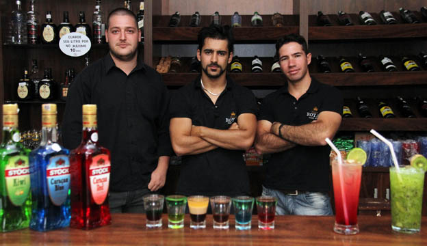 circuito chic; Whiskeria Royal; Luiz Gustavo Patricio; Henrique Pulga; Joao Paulo Moraes