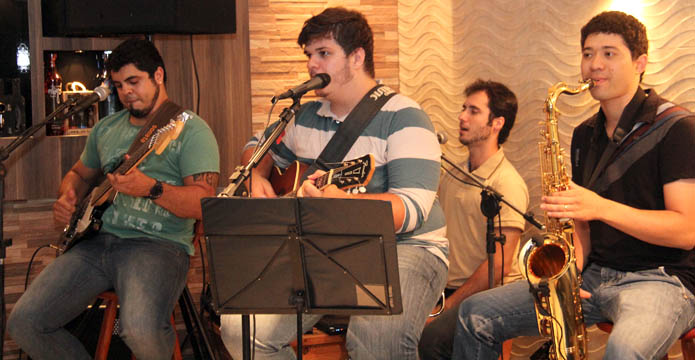 circuito chic; Tarcisio Bassi; Lucas Patricio; Edder Cezar; Bruno Peixoto;  Cajon D'Escada