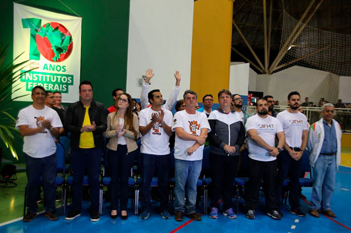 coluna social coluna circuito chic coluna primavera do leste coluna circuito chic coluna 